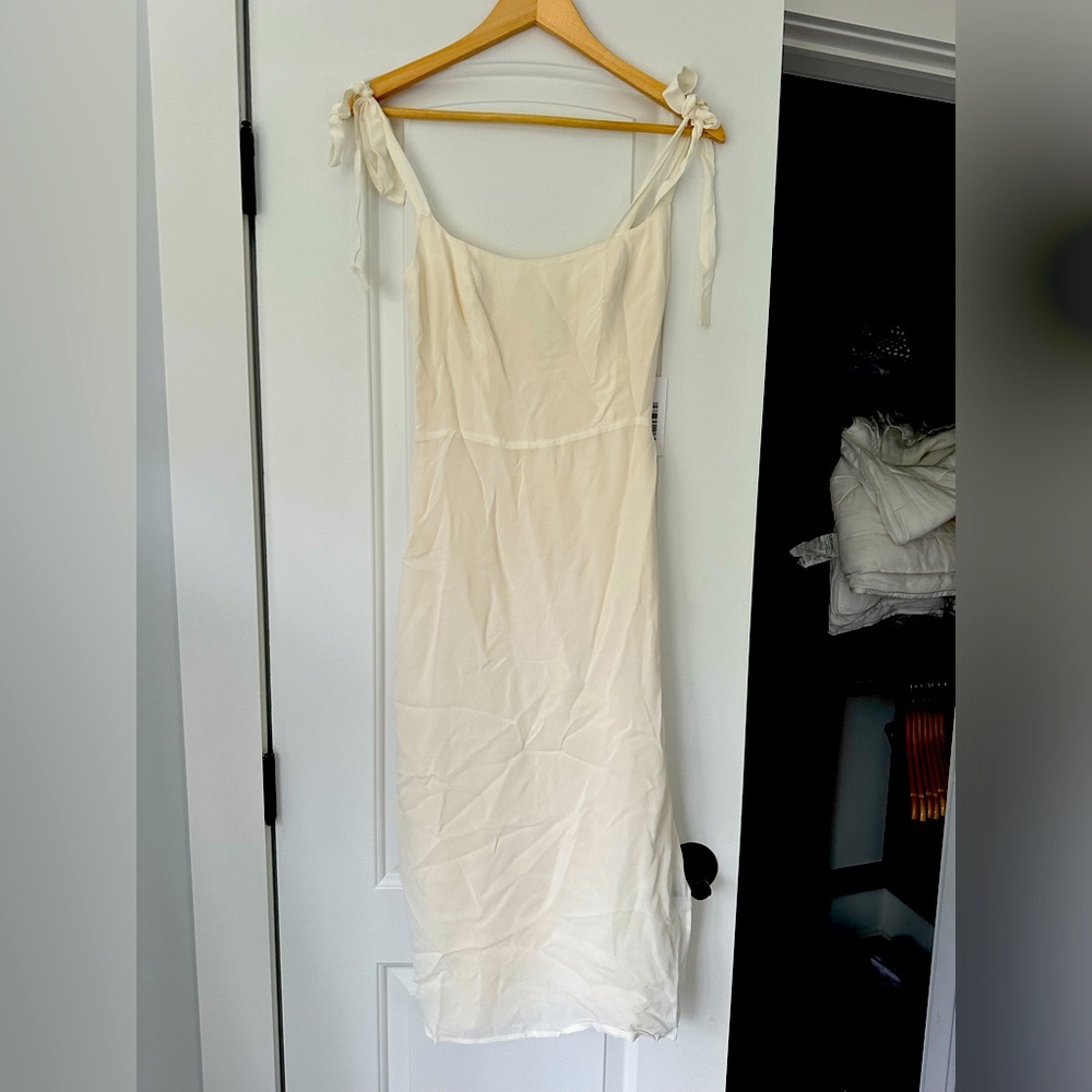 BRAND NEW WITH TAGS Reformation Besse Dress